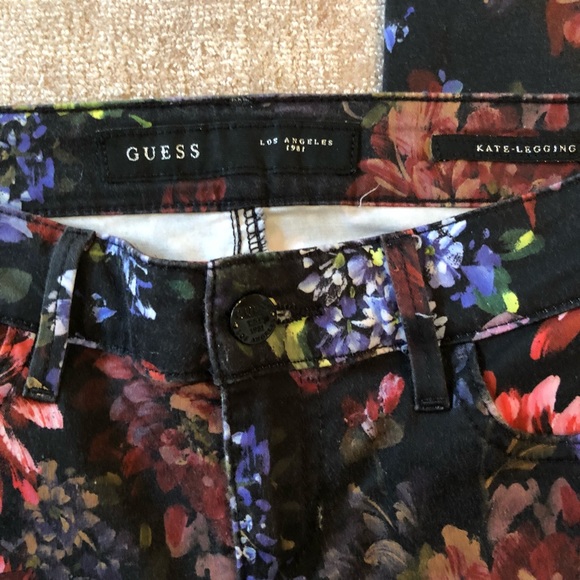 ⭐️GUESS Kate- Legging - Picture 4 of 5